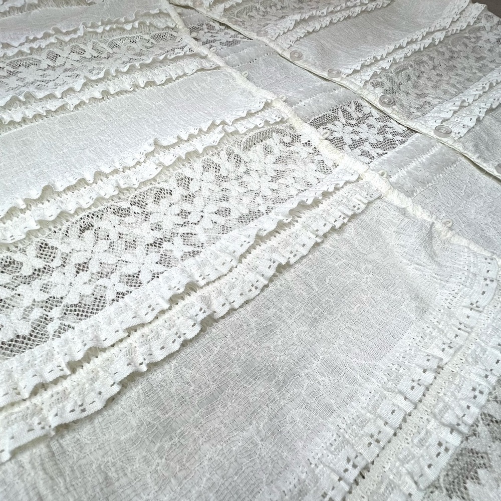 And Now This White Lace Button-Down Shirt Short Sleeve Women's Size L - Picture 5 of 7
